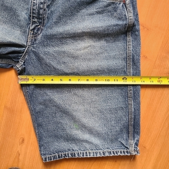 Vintage Levi's Men's Worker Denim Jean Shorts - Picture 7 of 12